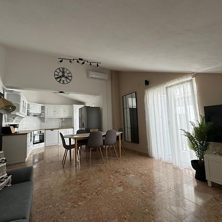 Hotel Buenavista Beach House Trogir Mastrinka Buitenkant foto