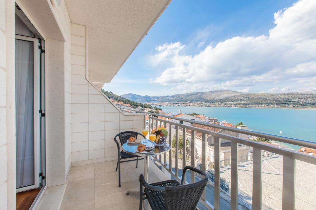 Hotel Buenavista Beach House Trogir Mastrinka Buitenkant foto