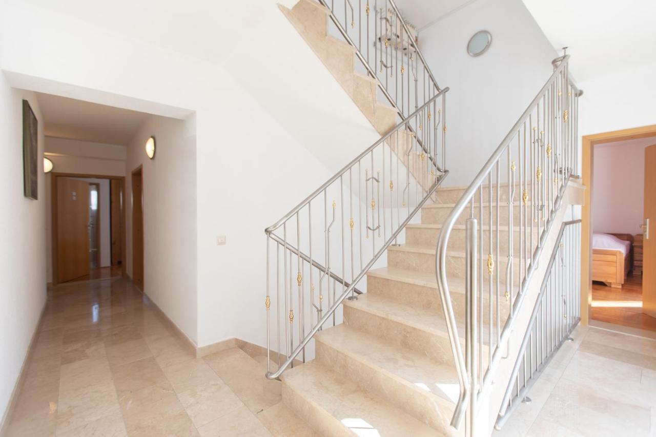 Hotel Buenavista Beach House Trogir Mastrinka Buitenkant foto