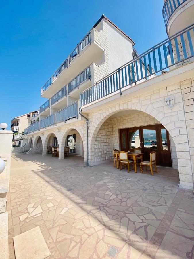 Hotel Buenavista Beach House Trogir Mastrinka Buitenkant foto