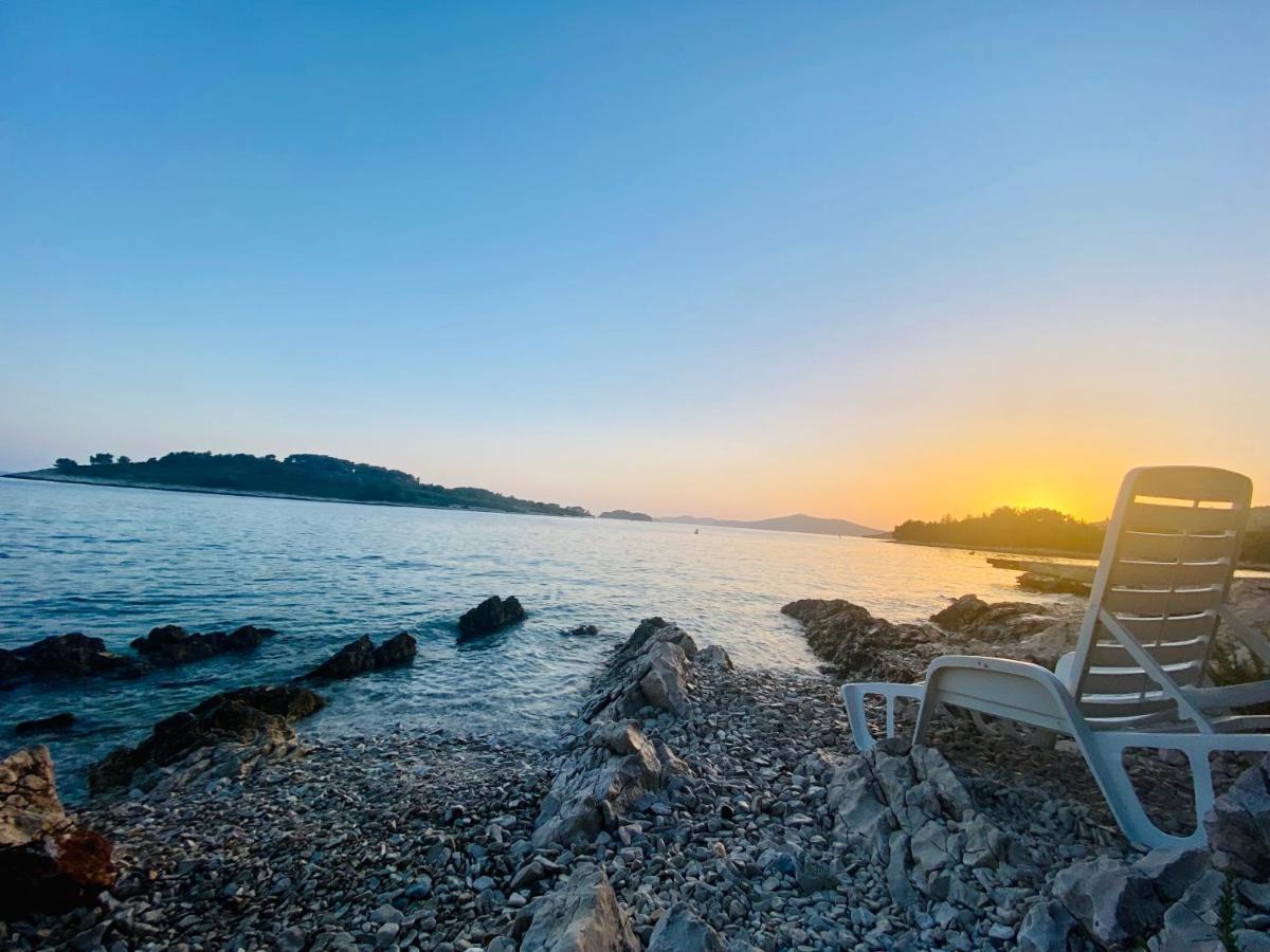 Hotel Buenavista Beach House Trogir Mastrinka Buitenkant foto