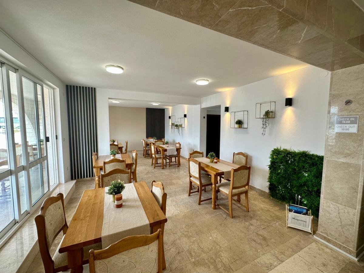 Hotel Buenavista Beach House Trogir Mastrinka Buitenkant foto