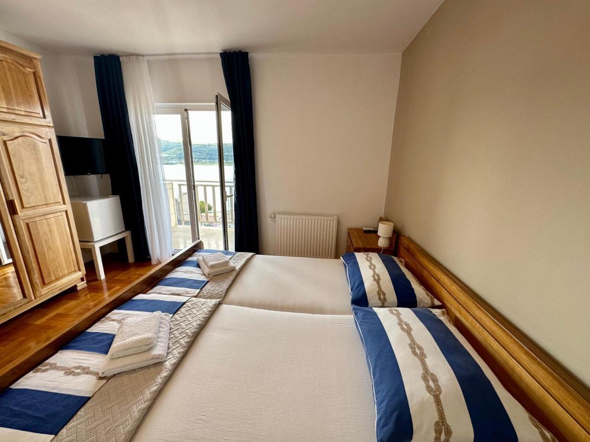 Hotel Buenavista Beach House Trogir Mastrinka Buitenkant foto